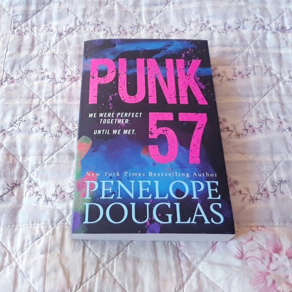 Punk 57 / Penelope Douglas - Picture 1 of 4